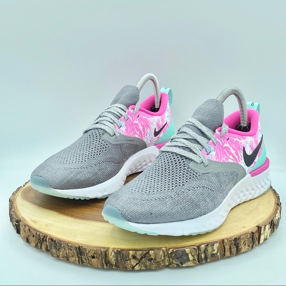 NIKE WOMENS ODYSSEY REACT 2 FK VARIOUS SIZES - Picture 2 of 12